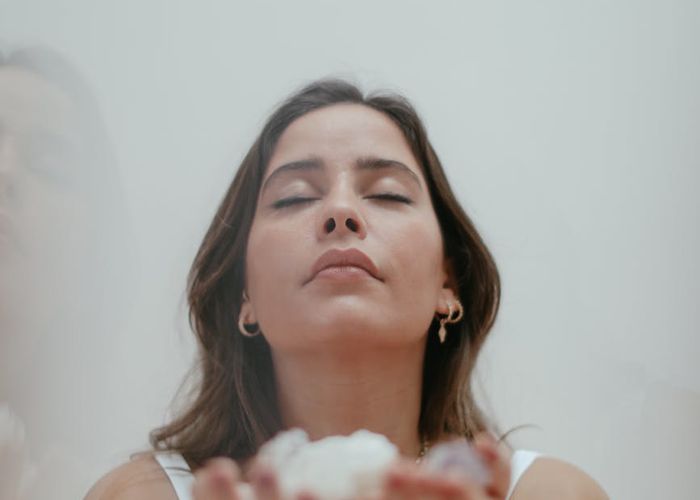 Abstract representation of visual focus and zen-like mental state.